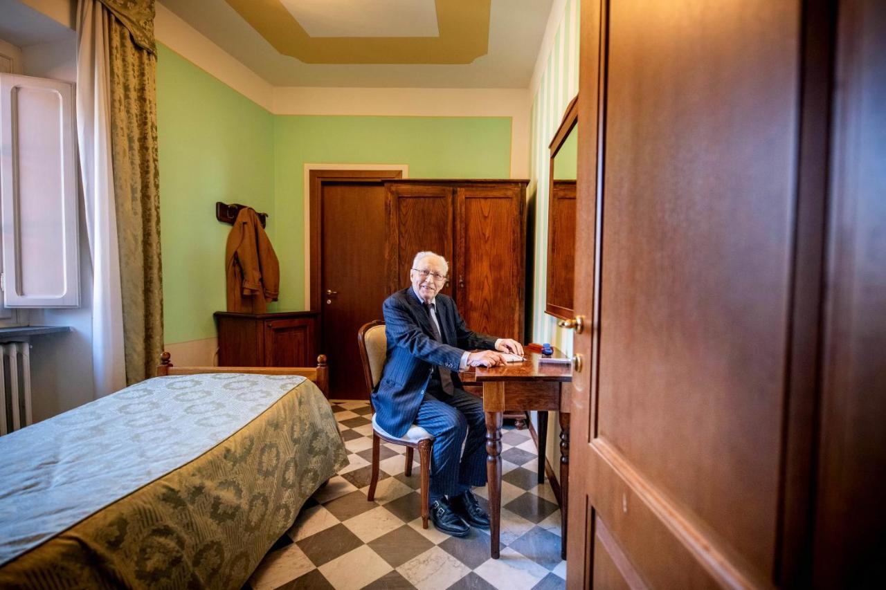 Park Hotel Regina - With Air-Condition And Pool Bagni di Lucca Bagian luar foto